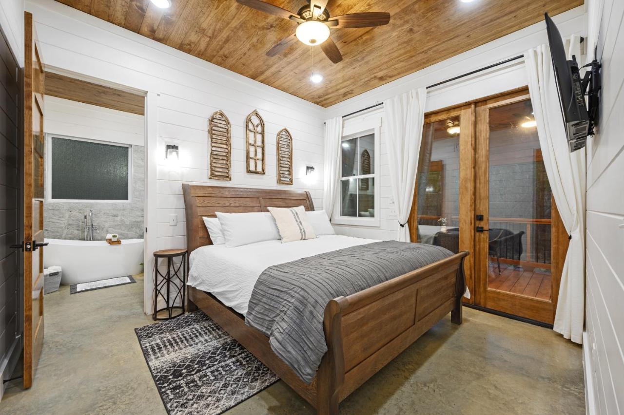 布罗肯鲍Bella Luna Cabin - Cozy Farmhouse Cabin, Private Deck, Swing Set, Fire Pit, Hot Tub别墅 外观 照片