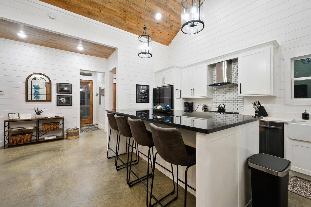 布罗肯鲍Bella Luna Cabin - Cozy Farmhouse Cabin, Private Deck, Swing Set, Fire Pit, Hot Tub别墅 外观 照片